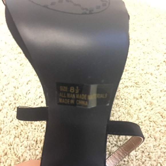 Brand new black heels - Picture 5 of 5